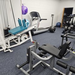 Success Fitness and Training - Hack Squat, Leg ext and Curl, Lying Leg Curl, Treadmill