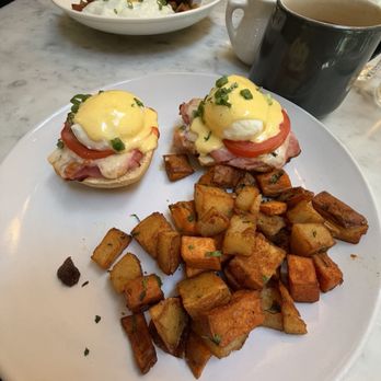 Ascension Coffee - Design District - Steak hash - Coffee & Tea Near Me - Dallas, Texas