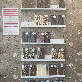 Mont Éclair - Chocolate bars - Patisserie/Cake Shop Near Me - Montreal, Quebec Mont Éclair - Chocolate bars - Patisserie/Cake Shop Near Me - Montreal, Quebec