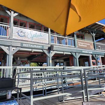 Splash At the Boathouse - Outside seating - American Near Me - Burlington, Vermont Splash At the Boathouse - Outside seating - American Near Me - Burlington, Vermont
