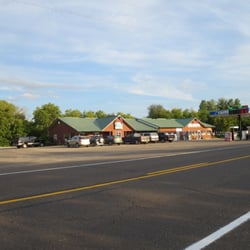 Lake Magnor Restaurant - Outside Lake Magnor Lighthouse Restaurant and Convenient Store