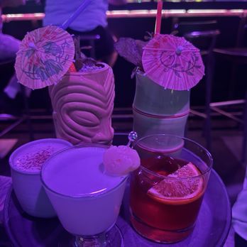 Nine Bar - All kinds of drinks. - Gastropubs Near Me - Chicago, Illinois