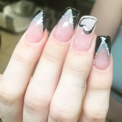 Em nails spa