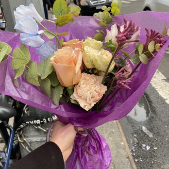 Shu's Flowers - This was $50 - Florists Near Me - New York, New York Shu's Flowers - This was $50 - Florists Near Me - New York, New York