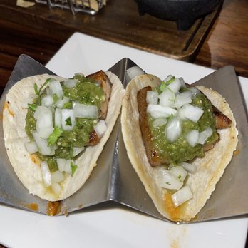 Margaritas - Pork belly tacos 11/10 - Mexican Near Me - Honolulu, Hawaii
