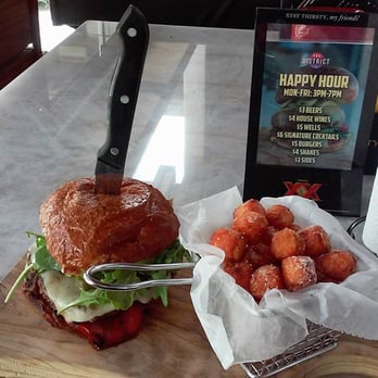 The District - Bars Near Me - Scottsdale, Arizona