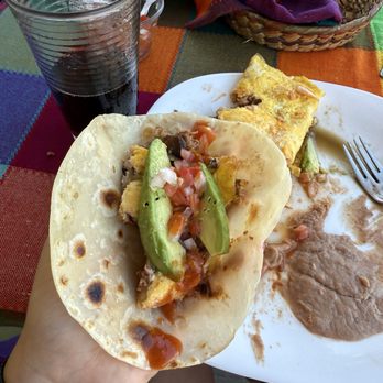 Cafe El Puerto - Breakfast & Brunch Near Me - La Playa, BCS