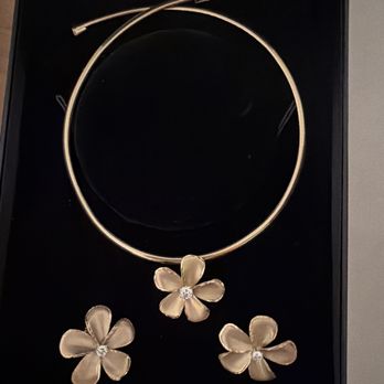 Kobe Jewelry - Beautiful set from Kobe Jewelry - Jewelry Near Me - Honolulu, Hawaii Kobe Jewelry - Beautiful set from Kobe Jewelry - Jewelry Near Me - Honolulu, Hawaii