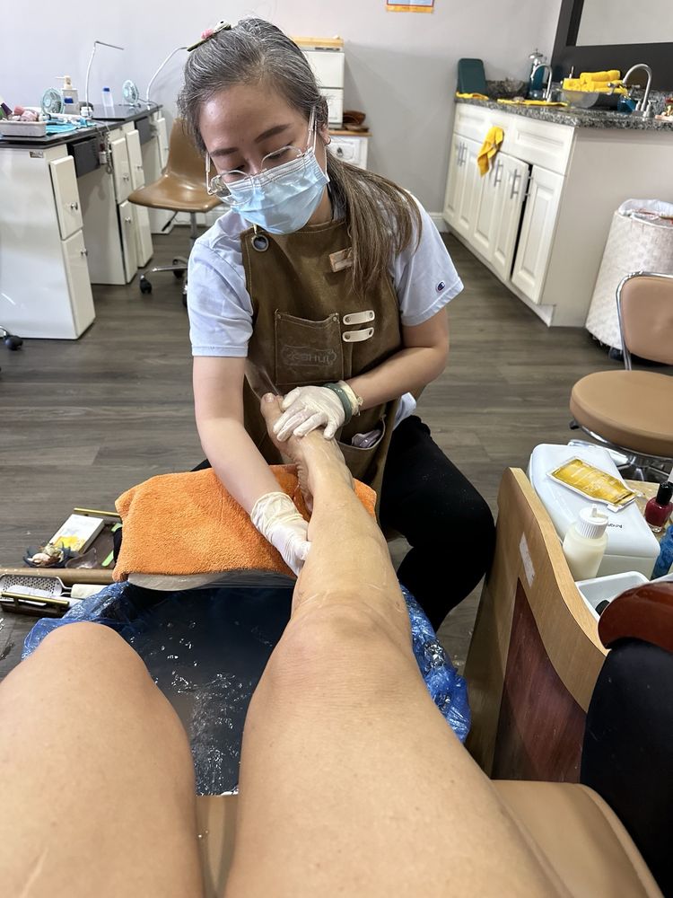 Shui Nails & Spa Logo
