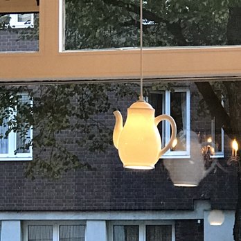 Caspars - Leuchtende Kaffeekanne - Cafes Near Me - Hamburg, HH