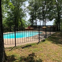 Foxfire Resort - Resort with pool on Indian Point