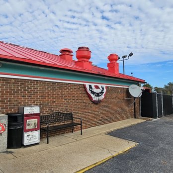 Slammin Sammys Diner - the outside of the restaurant - Breakfast & Brunch Near Me - Gloucester Point, Virginia