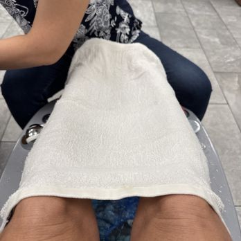 The Lovely Nails - En el sillón de pedicura - Nail Salons Near Me - Clearwater, Florida The Lovely Nails - En el sillón de pedicura - Nail Salons Near Me - Clearwater, Florida