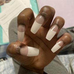 Q Nails