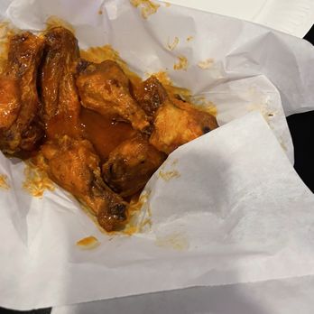 Gus's New York Pizza - Chicken wangs - Pizza Near Me - Tempe, Arizona