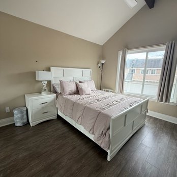 MaidBee - Home Cleaning Near Me - Irvine, California MaidBee - Home Cleaning Near Me - Irvine, California