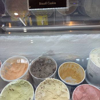 Maxs Best Ice Cream - Ice Cream & Frozen Yogurt Near Me - Bethesda, Maryland