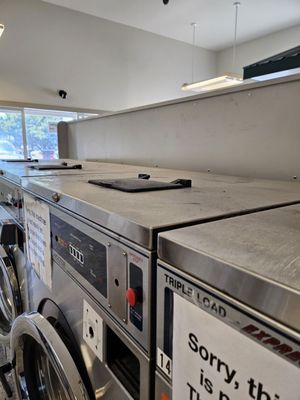 Green Lightning Laundry