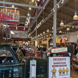 Duluth Trading Company - Inside the store, the other half.