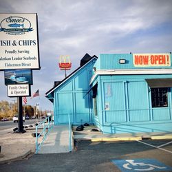 Smee's Alaskan Fish Bar & Marketplace - Restaurant exterior