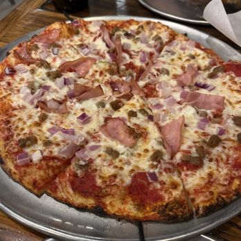 Ben's Brick Oven Pizza - Canadian Bacon, Hamburger and Onion! - Pizza Near Me - Hudson, Colorado Ben's Brick Oven Pizza - Canadian Bacon, Hamburger and Onion! - Pizza Near Me - Hudson, Colorado