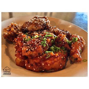Common Theory - Wing Platter - Sweet & Spicy and Parmesan Garlic Soy - Gastropubs Near Me - San Diego, California