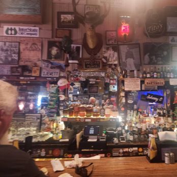 Al the Wop's - The bar - American Near Me - Walnut Grove, California