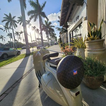Via Flagler by The Breakers - Shopping Centers Near Me - Palm Beach, Florida Via Flagler by The Breakers - Shopping Centers Near Me - Palm Beach, Florida