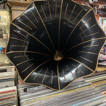 Studio Antiques - 4/22/23 gramophone? - Antiques Near Me - El Segundo, California