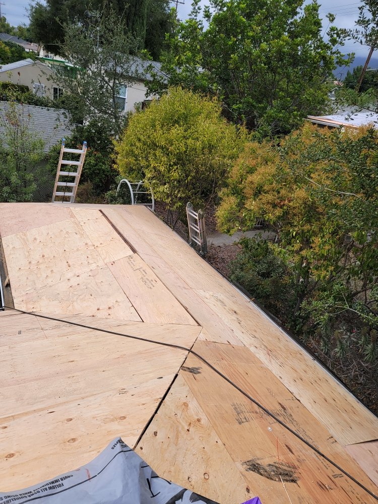 Slide of Luna Roof Repair