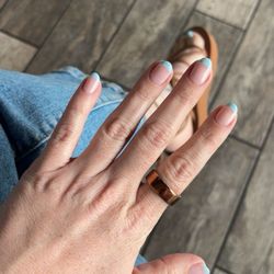 Structured gel French mani