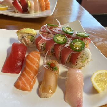 Sushiholic - 16. Sweet Hawaiian Roll sushi combo - Sushi Bars Near Me - La Mirada, California Sushiholic - 16. Sweet Hawaiian Roll sushi combo - Sushi Bars Near Me - La Mirada, California
