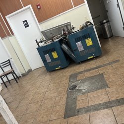Fluff 'n Fold Laundromat & Dry Cleaning