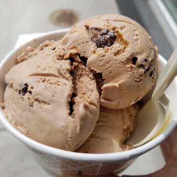 Kilwins Ice Cream - Chocolate - Fudge - Classic Turtle ice cream - Chocolatiers & Shops Near Me - Indianapolis, Indiana Kilwins Ice Cream - Chocolate - Fudge - Classic Turtle ice cream - Chocolatiers & Shops Near Me - Indianapolis, Indiana