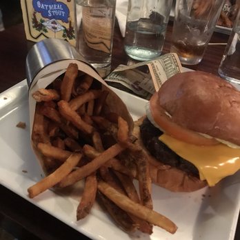 Citizen Burger Bar - Classic American burger - Burgers Near Me - Charlottesville, Virginia Citizen Burger Bar - Classic American burger - Burgers Near Me - Charlottesville, Virginia