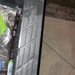 If u look closely u can see the plastic is chipped and there's a gab where tail gate is bent. If u look closely u can see the plastic is chipped and there's a gab where tail gate is bent.