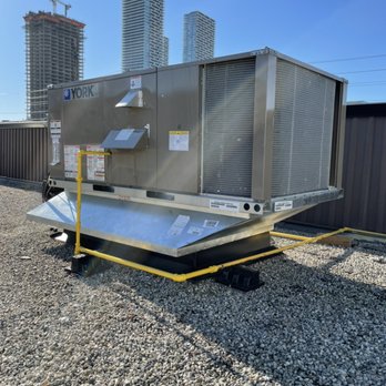 Caputo Contracting Group - A 5 ton YORK rooftop unit we installed for a commercial property in Woodbridge ON. - Heating & Air Conditioning/HVAC Near Me Caputo Contracting Group - A 5 ton YORK rooftop unit we installed for a commercial property in Woodbridge ON. - Heating & Air Conditioning/HVAC Near Me