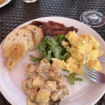 Bird Dog - Breakfast plate - Bars Near Me - Mattawan, Michigan Bird Dog - Breakfast plate - Bars Near Me - Mattawan, Michigan