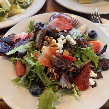 Crepeville - Sweet Date Salad - Half size - Breakfast & Brunch Near Me - Davis, California