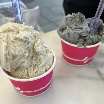 Sugar Mama Desserts - Earl Grey Lavender Biscuit, Sesame Brittle - Ice Cream & Frozen Yogurt Near Me - Milpitas, California Sugar Mama Desserts - Earl Grey Lavender Biscuit, Sesame Brittle - Ice Cream & Frozen Yogurt Near Me - Milpitas, California