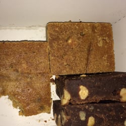 Koekela - My favourite 2 blondie & 2 hazelnut brownie's