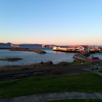 Hampton Inn & Suites Astoria - View from my room balcony - Hotels Near Me - Astoria, Oregon Hampton Inn & Suites Astoria - View from my room balcony - Hotels Near Me - Astoria, Oregon