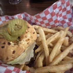 Arrowhead Bar & Grill - Cheeseburger and fries
