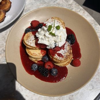 Malibu Farm - Mini pancakes - Coffee & Tea Near Me - Tiburon, California