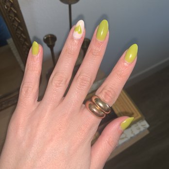 Nail Bar - Mountain View - gel manicure + design - Nail Salons Near Me - Mountain View, California