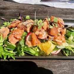 Speights Ale House Timaru - Smoked salmon salad