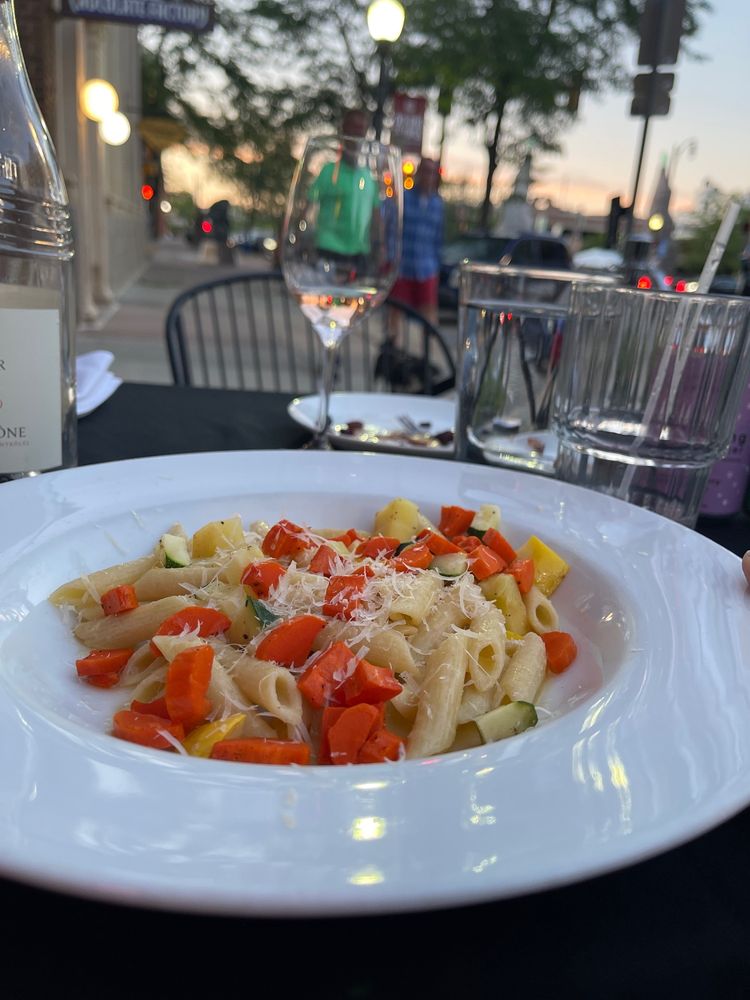 WINE CELLAR RESTAURANT Updated September 2024 40 Photos & 101