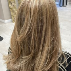 Zena Salon - Highlights/lowlights & cut 1/2