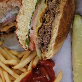 Brewski's Pub & Grub - Classic Smash Burger - Sports Bars Near Me - Little Rock, Arkansas Brewski's Pub & Grub - Classic Smash Burger - Sports Bars Near Me - Little Rock, Arkansas