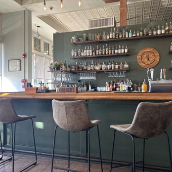 Reid's Apothecary - Bar area - New American Near Me - Brunswick, Georgia